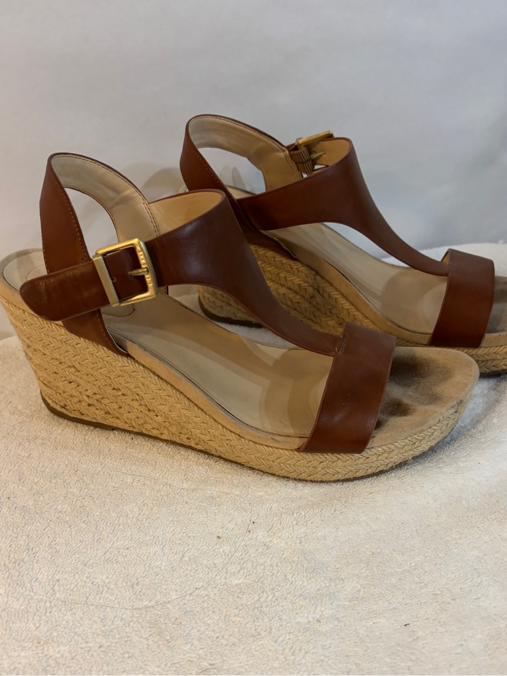 Brown Leather Wedge Sandals with Buckle